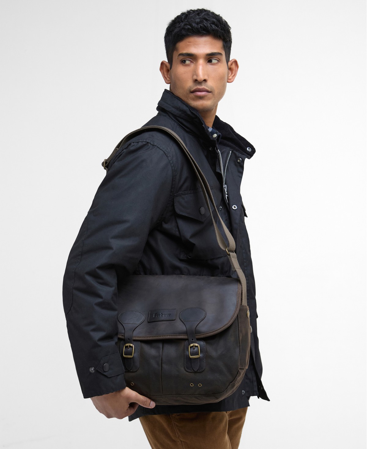 Sacoche en cuir et coton huilé Tarras Barbour