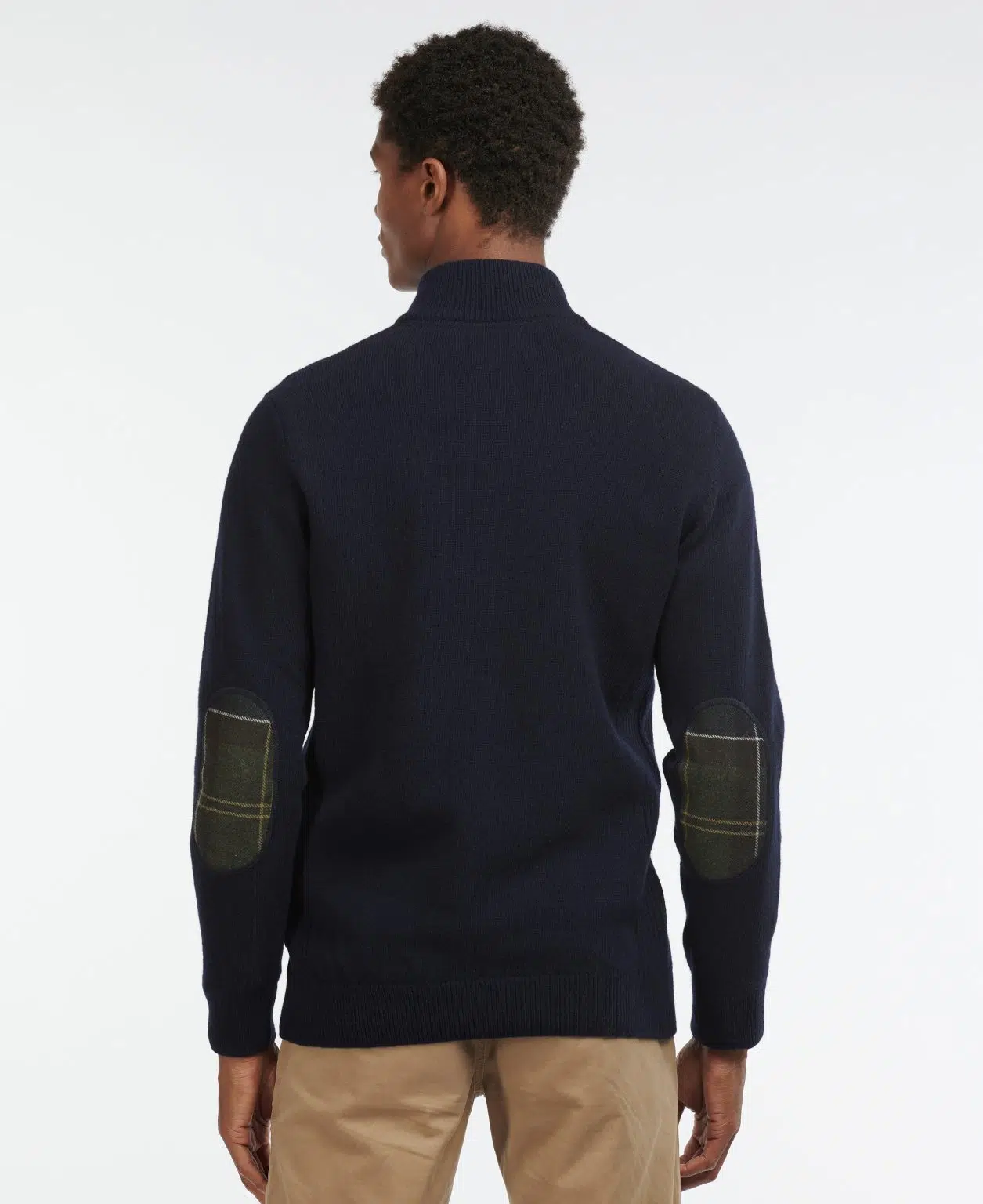 Pull Barbour Holden pour homme en laine, avec col zippé et détails tartan aux coudes et au col.