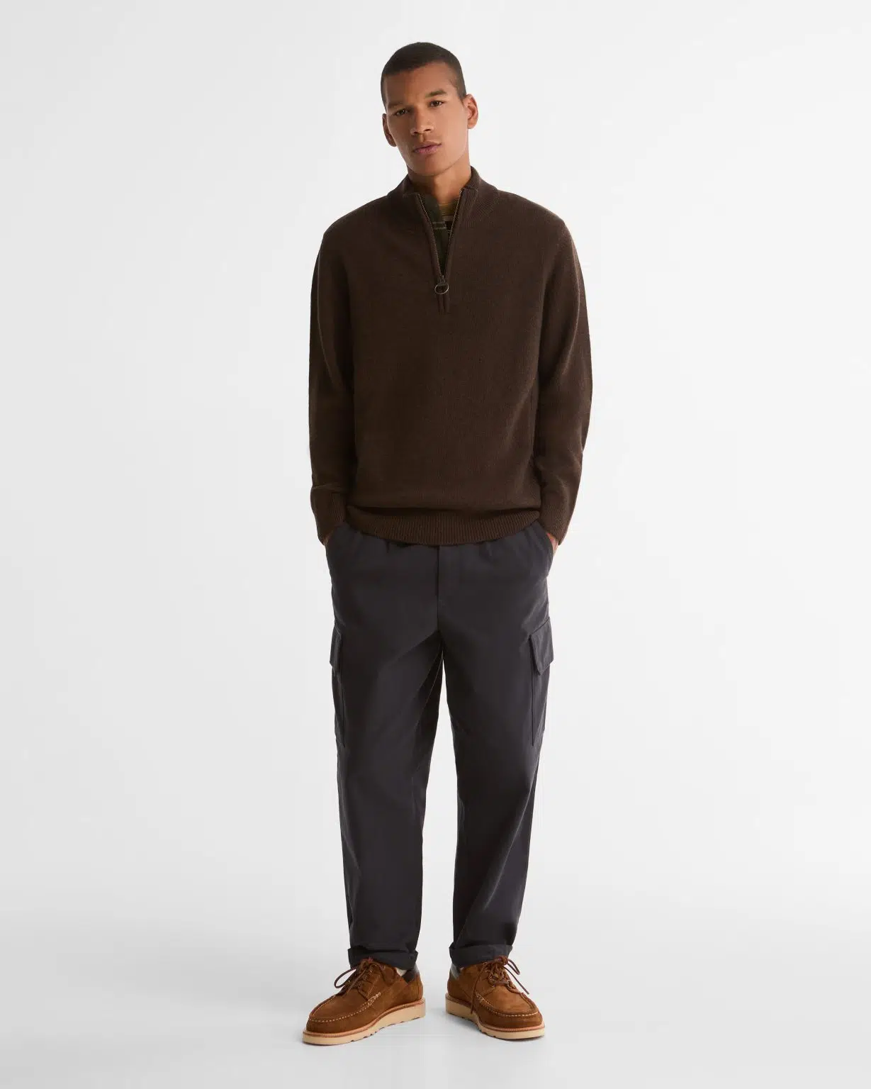 Pull Barbour Holden pour homme en laine, avec col zippé et détails tartan aux coudes et au col.