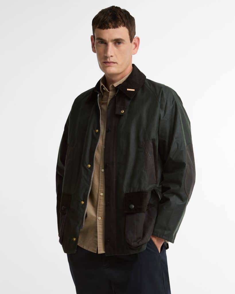Veste Barbour Icons Patch Bedale homme en coton ciré, avec patchs en tartan et col en velours côtelé.