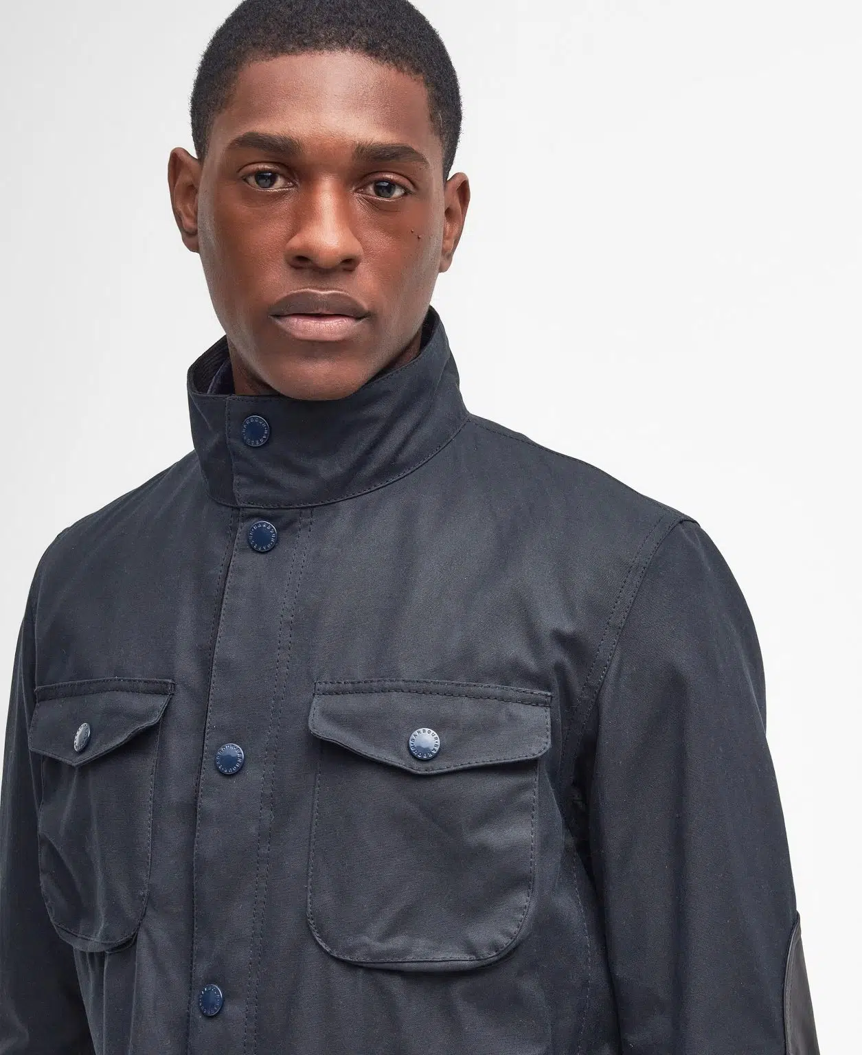 Veste Barbour Ogston pour homme en coton huilé avec gilet matelassé intégré, col en velours côtelé et poches avant.